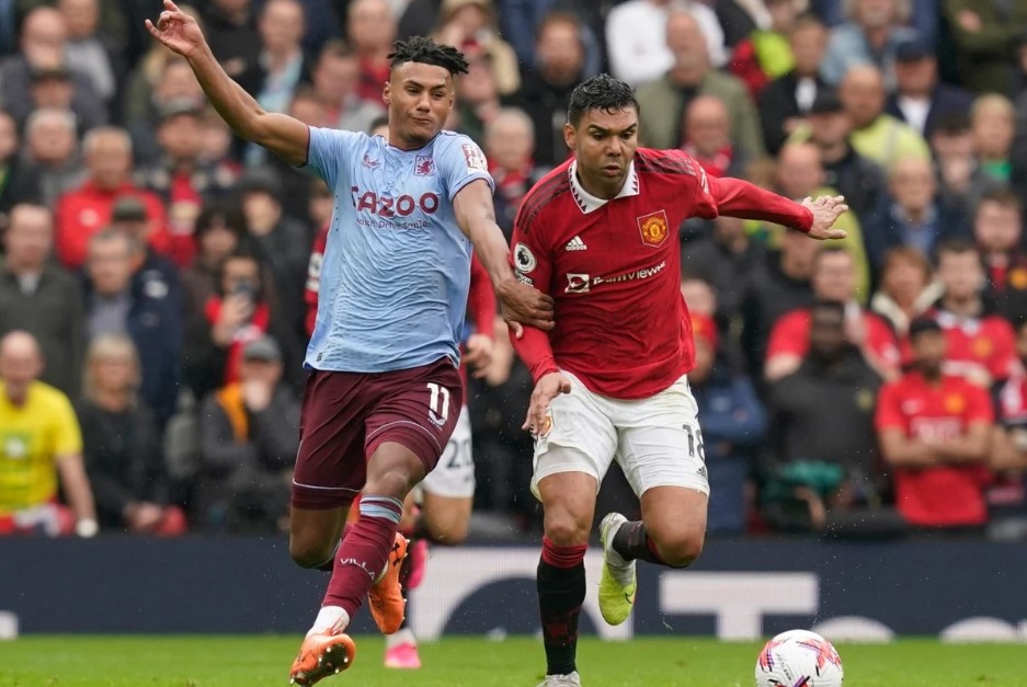 Phan tich tran Aston Villa và Man United 